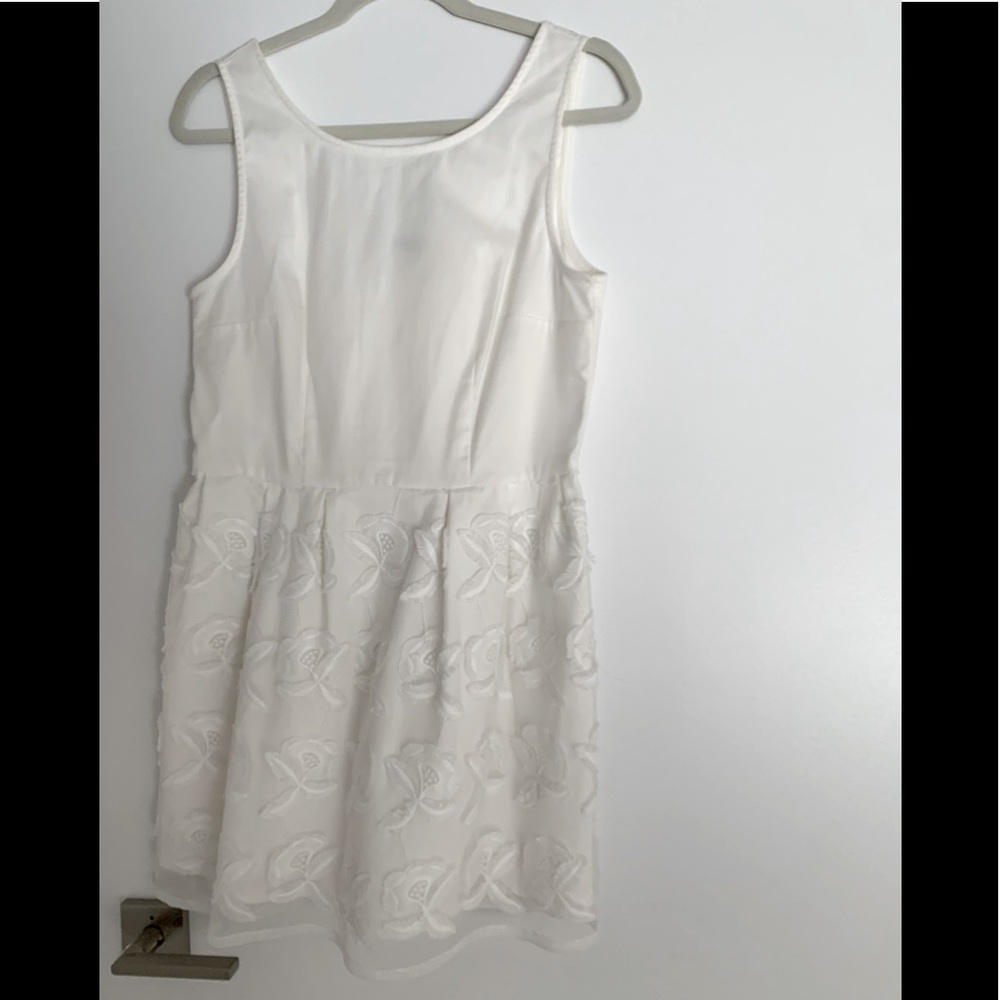 Hm divided large pretty summer dress very flattering fitted top and poofy skirt